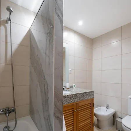 Апартаменты Lobos Horizon Coziness With Madeiran Soul *