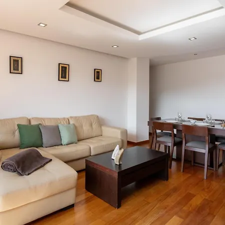 Lobos Horizon By An Island * Камара-де-Лобуш