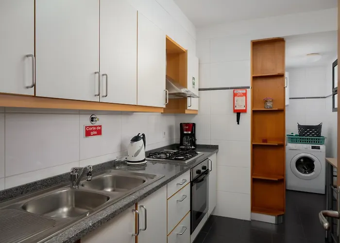 Lobos Horizon By An Island *